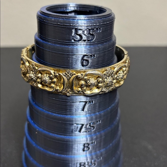 Art Nouveau Hinged Clamper Bracelet Gold Tone Filigree Vintage Regal - Picture 6 of 6